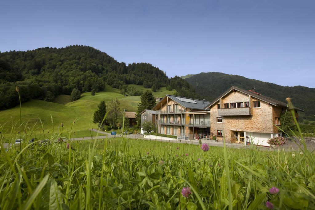 N Apartments Hotel Schoppernau Ruang foto
