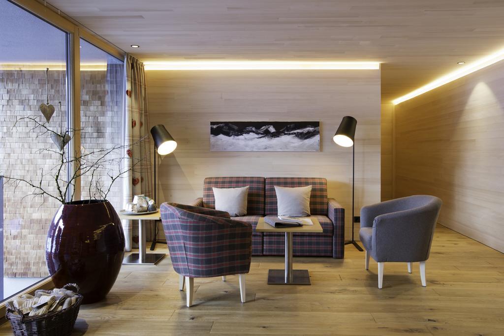 N Apartments Hotel Schoppernau Bagian luar foto